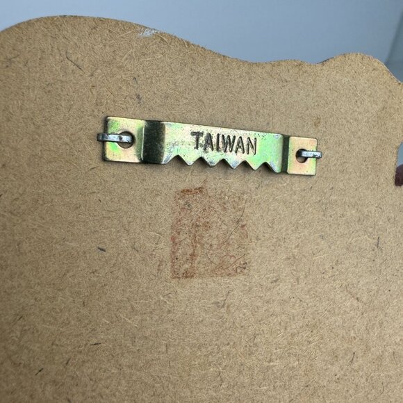 Vtg Thin Wood Cow Sunflower Pink Purple Wall Key Holder Lightweight Hooks READ - Picture 10 of 12